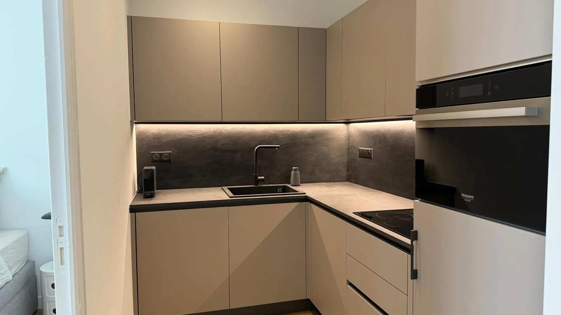 Appartement Retro Dans Le Centre Antibes