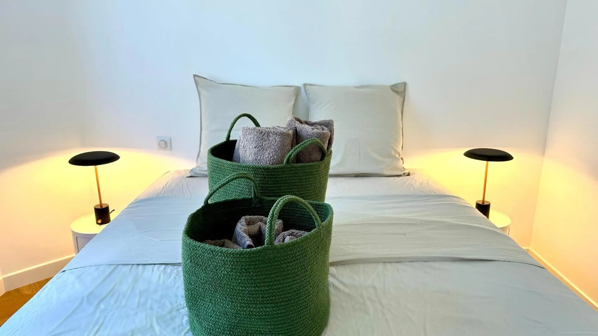 Appartement Retro Dans Le Centre Antibes Apartment